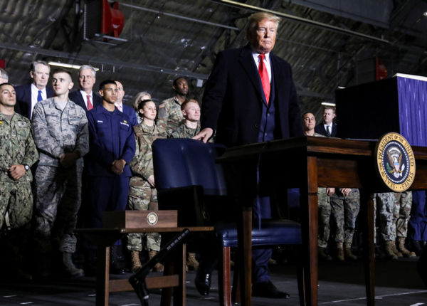 Трамп подписал рекордный военный бюджет и объявил о создании нового рода войск Трамп подписал рекордный военный бюджет и объявил о создании нового рода войск