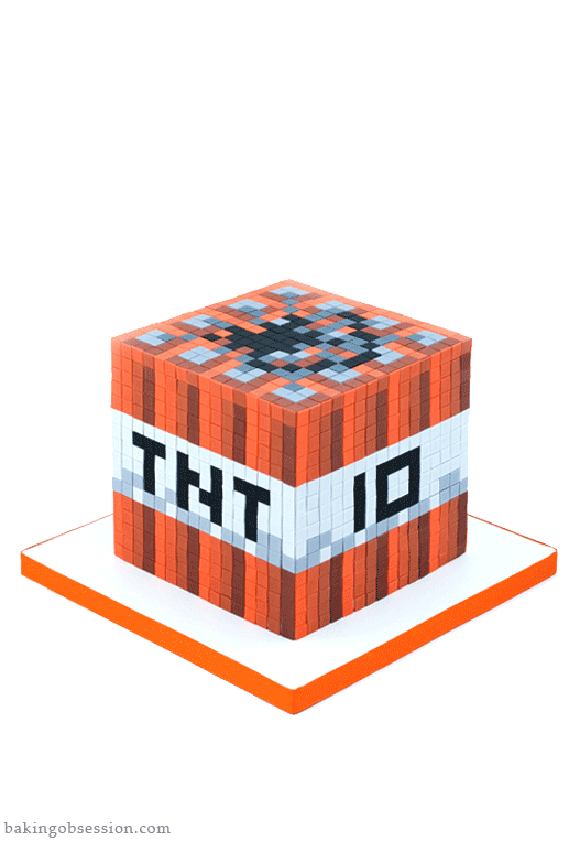TNT Minecraft Cake