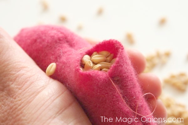 How To Make Cashmere Heart Hand Warmers Tutorial : www.theMagicOnions.com