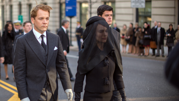 Peter Sarsgaard as Bobby Kennedy and Natalie Portman as Jackie Kennedy in Jackie. Photo by William Gray. © 2016 Twentieth Century Fox Film Corporation All Rights Reserved