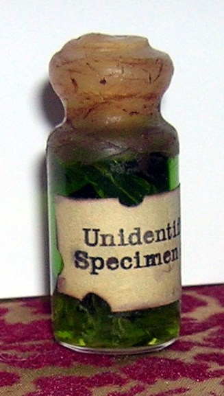 free wax topped-poison and specimen bottle tutorial