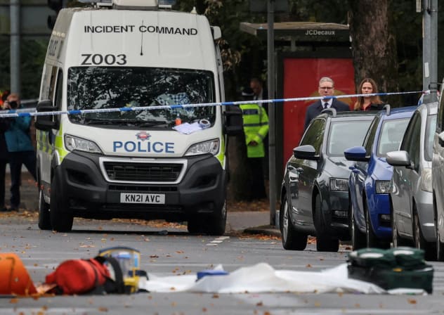 British Prime Minister Keir Starmer and his wife Victoria Starmer visit the site of the Manchester synagogue attack, where multiple people were killed on Yom Kippur in what police have declared a terrorist incident, in north Manchester, Britain, October 3, 2025.