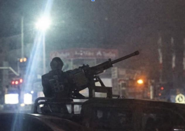 IRGC forces open fire on Iranian protestors.