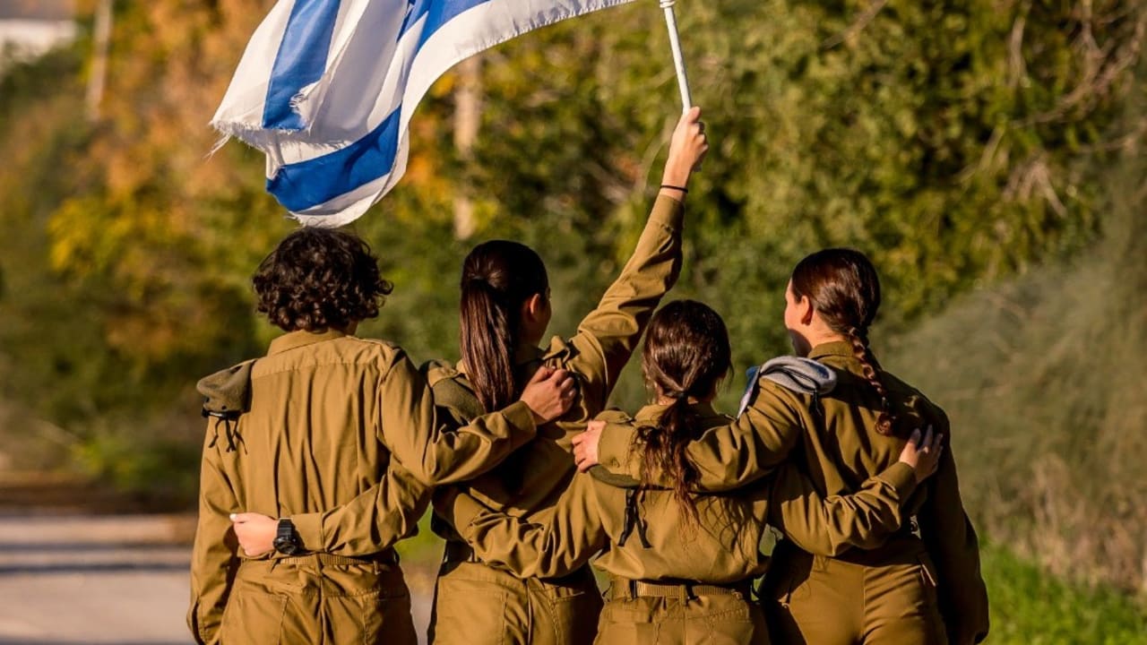  Over 300 lone soldiers join the IDF through Garin Tzabar Scouts program.