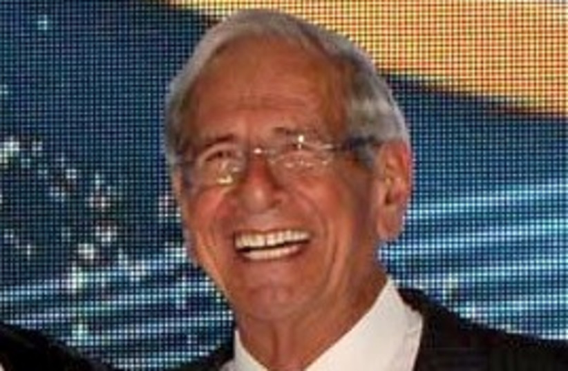  Chaim Topol wins Israel Prize in 2015. (credit: Wikimedia Commons)