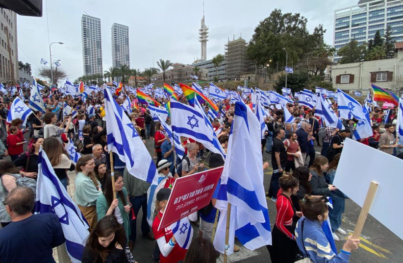  Thousands march in protest of the judicial reform in Tel Aviv, March 23, 2023. (credit: AVSHALOM SASSONI/MAARIV)