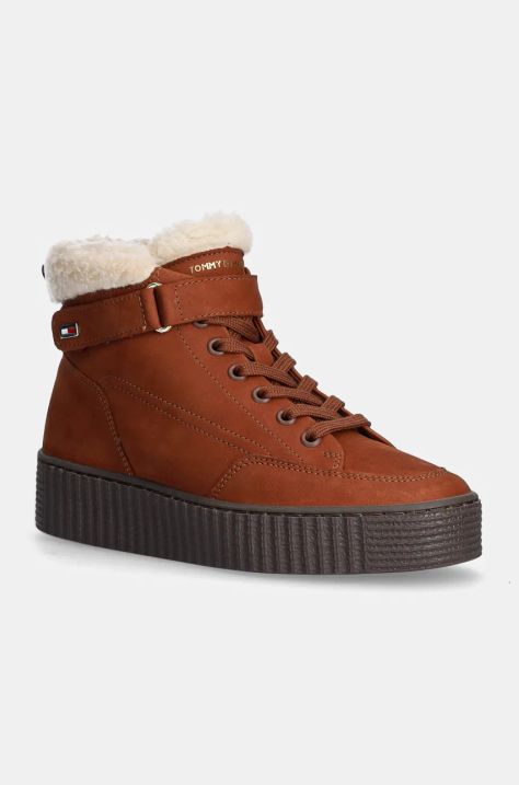 Tommy Hilfiger botki zamszowe FAUX FUR NUBUCK LOW LACE-UP kolor brązowy na płaskim obcasie ocieplone FW0FW08172