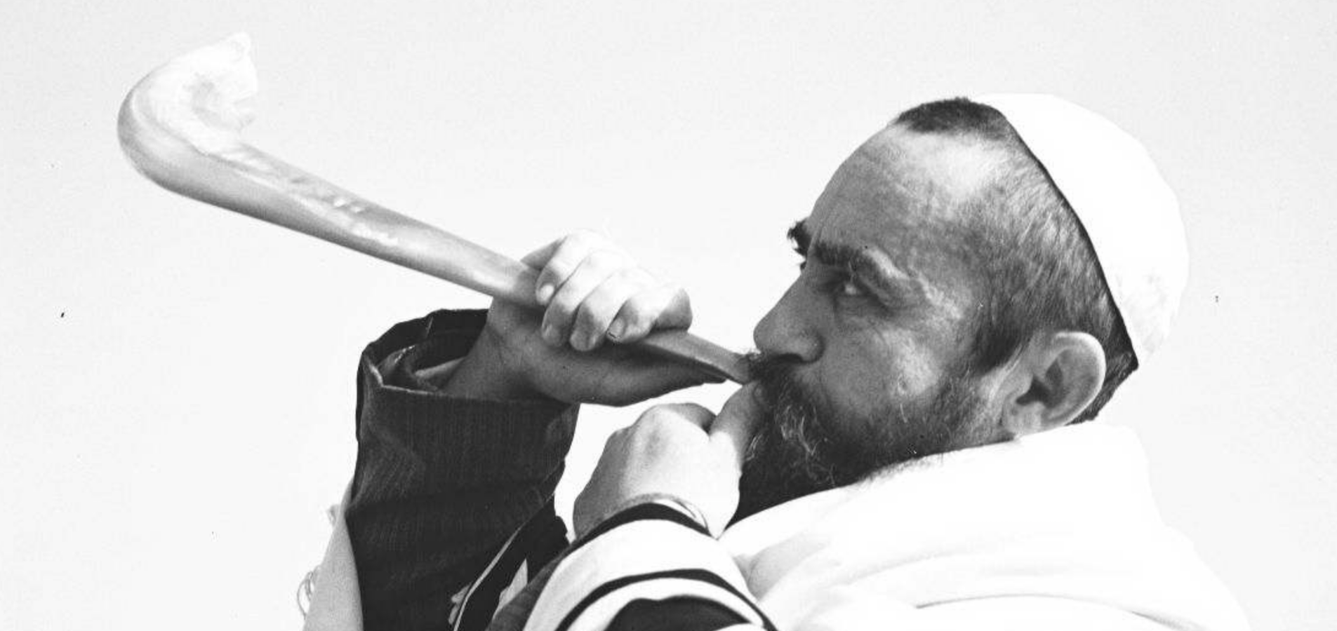 What's the Meaning of Blowing the Shofar?