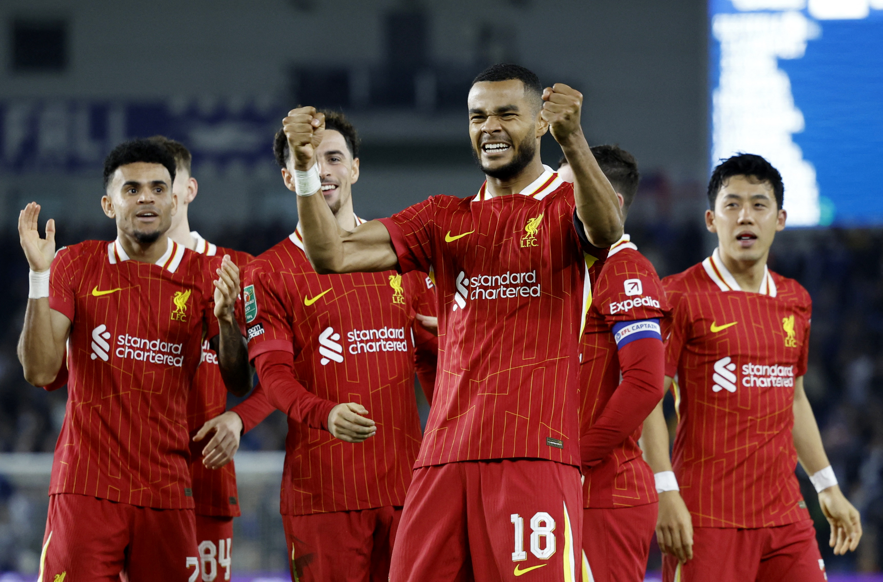 Carabao Cup : Liverpool se fait peur mais élimine Brighton