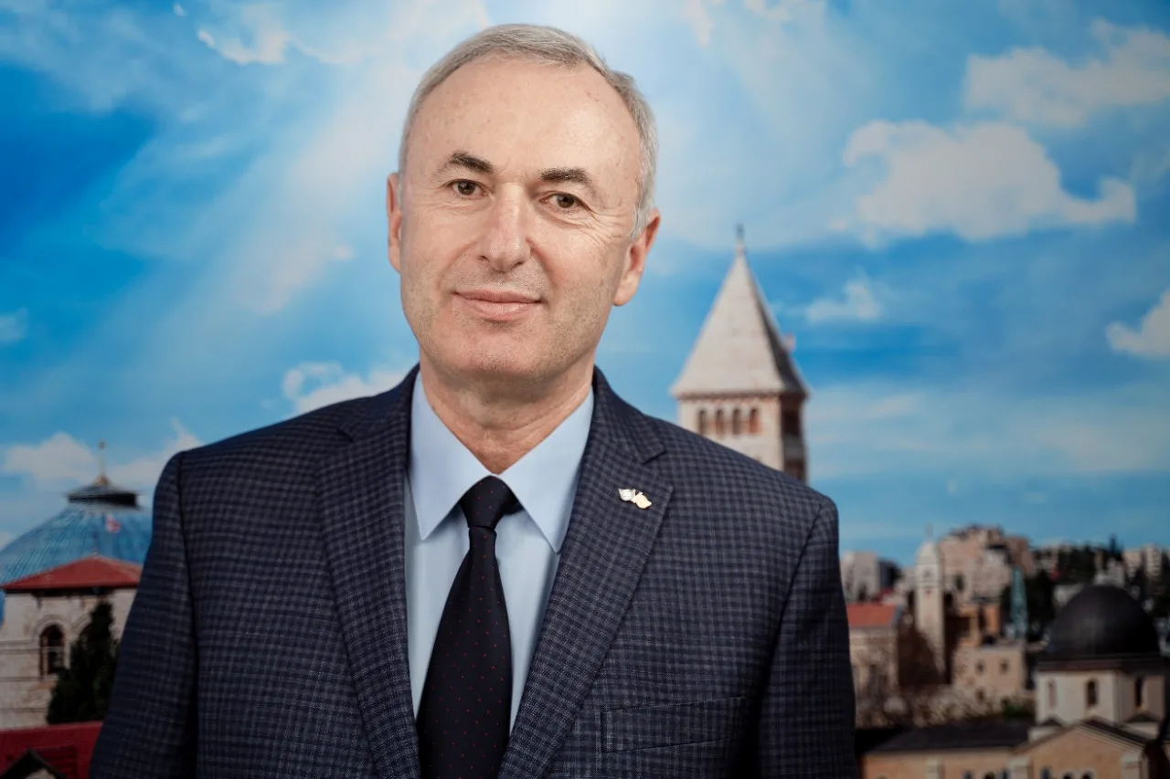 Владимиру Шкляру
