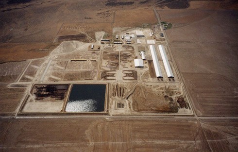 משק תעשייתי באזור Twin Falls, איידהו (ארה ב). (צילום: Idaho Sierra Club, 2002)